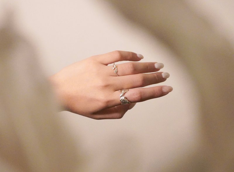 グループに雨の 2 つの後の砂利道リングの英シリーズを反映します。 - リング・指輪 - 貴金属 ゴールド