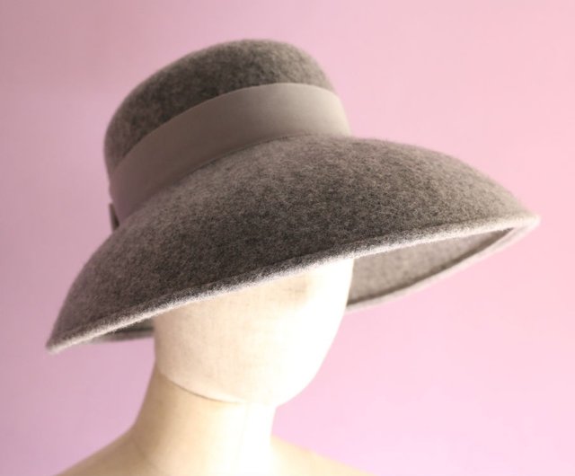 Light Gray Wool Casablanca Hat 