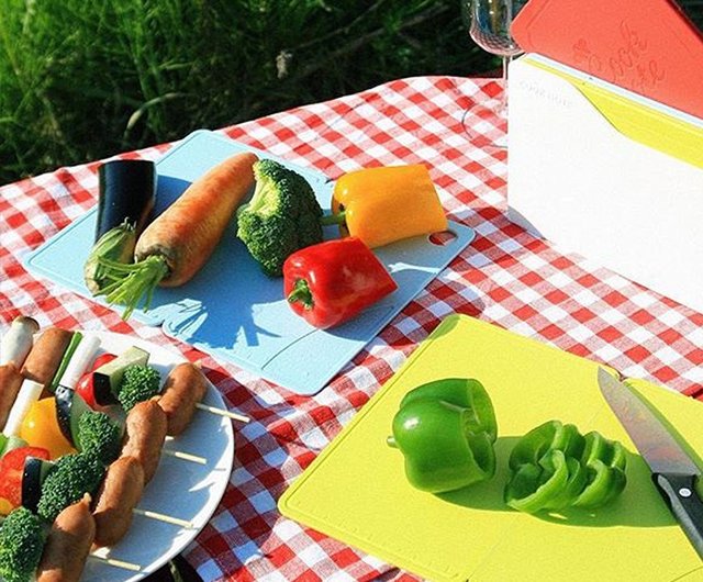 Multifunctional Folding Cutting Board