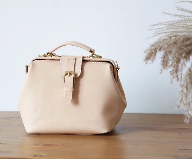 タンジェントスクール】定番の大容量ドクターズバッグがまぐちピュア