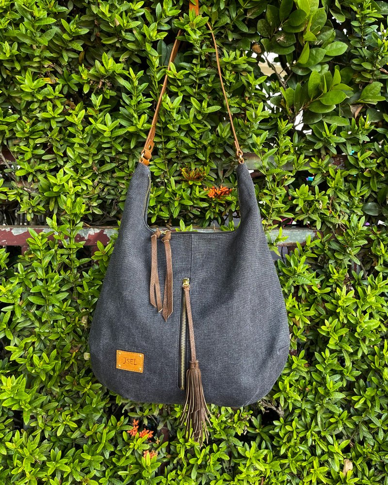 Washed canvas shoulder bag - อื่นๆ - ผ้าฝ้าย/ผ้าลินิน 