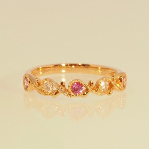 IRIZA Jewellery 18K金粉紅寶石和鑽石花園戒指 18K Gold The Pink Sapphire and D
