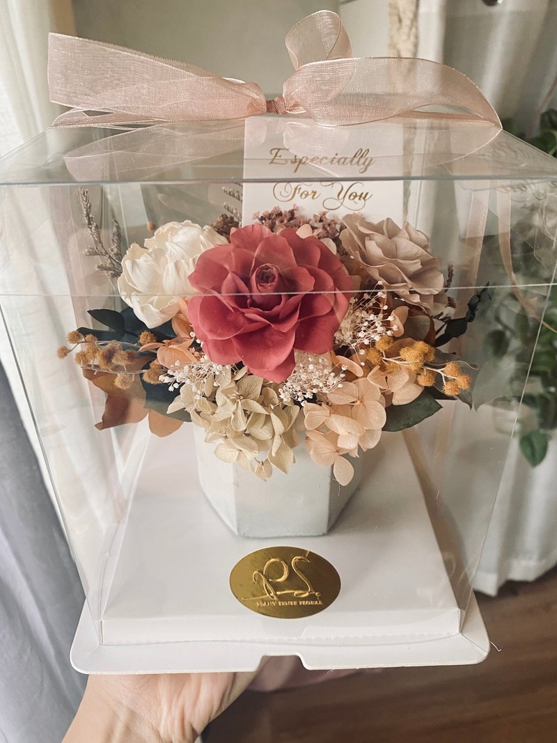 母親節客製花禮花束永生花DIY材料包橘色系永生花花禮搭配白色M母 - 花藝/盆栽/植栽 - 植物．花 橘色