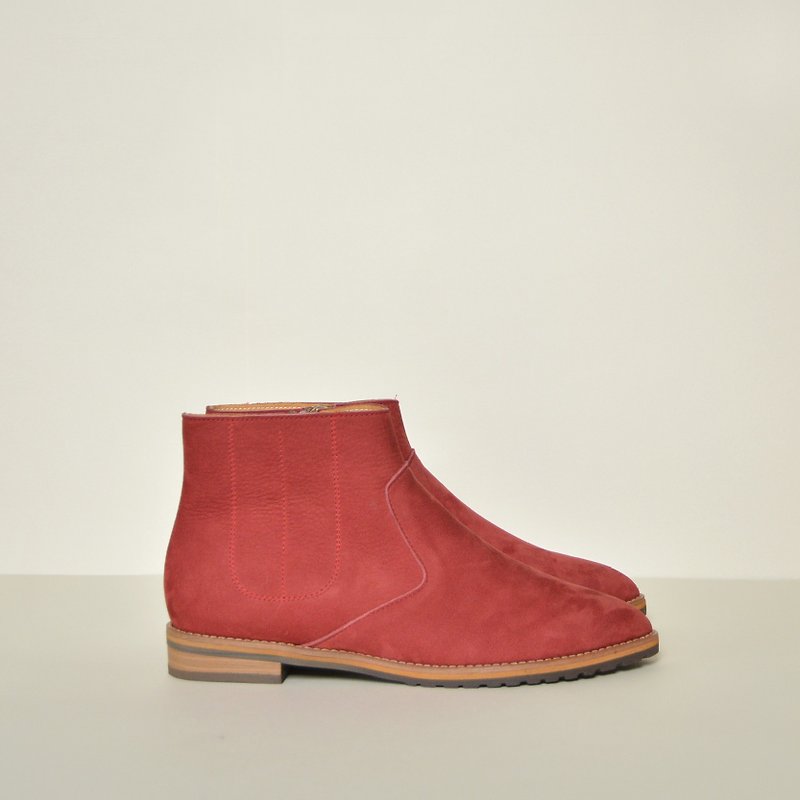CHRISTMAS ONLY-Nubuck pointed ankle boots | Crimson Crimson - รองเท้าลำลองผู้หญิง - หนังแท้ สีแดง