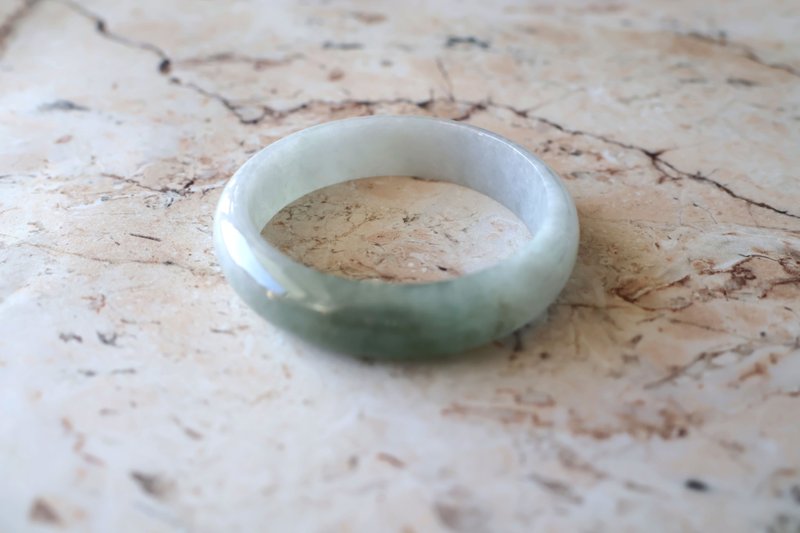 Journal-Japanese style and natural A-grade jadeite (Myanmar jade) ice waxy light clear green bottom floating blue peace bracelet - สร้อยข้อมือ - เครื่องเพชรพลอย 