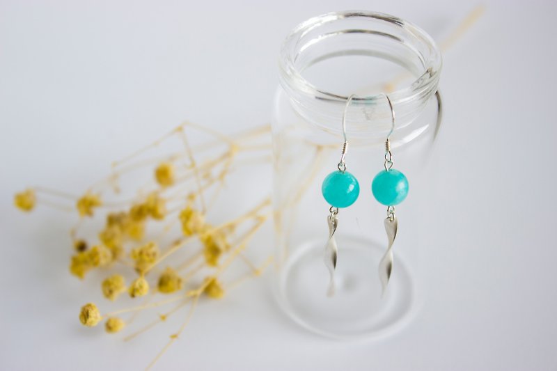 Whisk [Mi] 925 sterling silver earrings Stone lake blue ear hook earrings simple and beautiful - Earrings & Clip-ons - Other Metals Silver