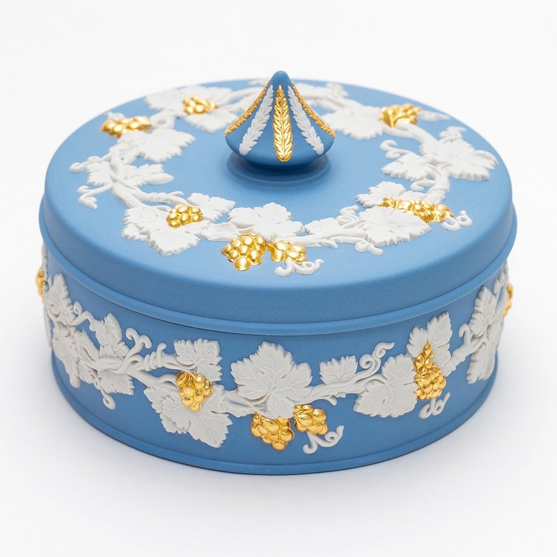 英國製 Wedgwood 葡萄藤鑲金1972浮雕陶瓷首飾盒珠寶收納盒 - 居家收納/收納盒/儲物盒 - 瓷 