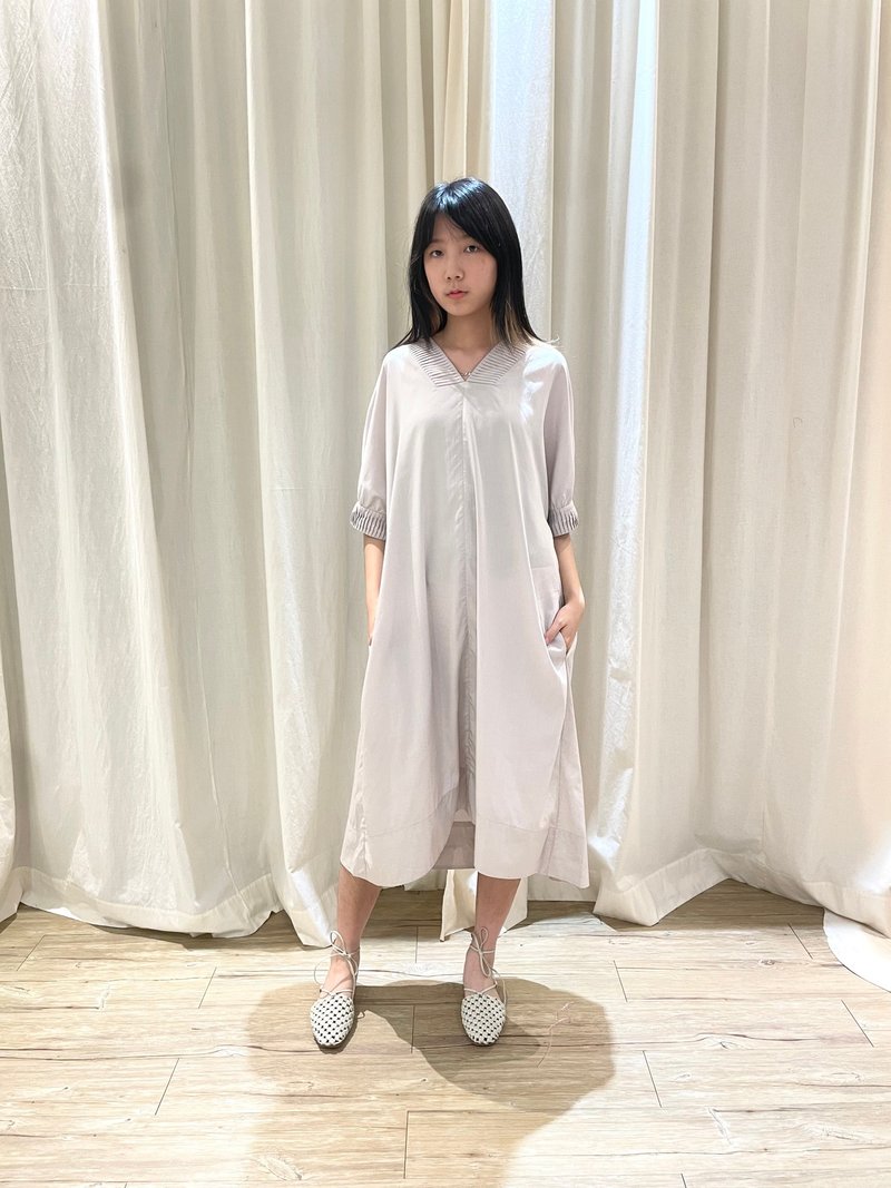 特殊造型領洋裝 - 洋裝/連身裙 - 其他材質 