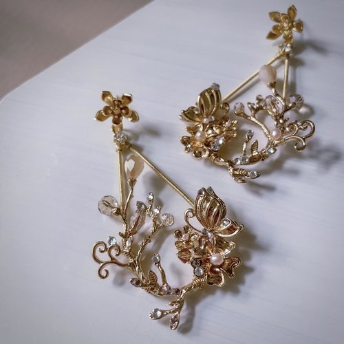 The Lustre Handcraft Mahina - 復古漸層金耳飾 新娘裙掛耳環 施華洛水晶 淡水珍珠