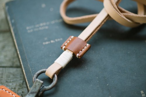 Italy Buttero Leather ID Holder / Old Hardware Accessories / Vertical /  Leather Lanyard Included / Handmade