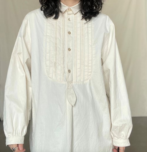 Tendblank 趨於空白 法式復古 古典風琴褶水洗長袖襯衫