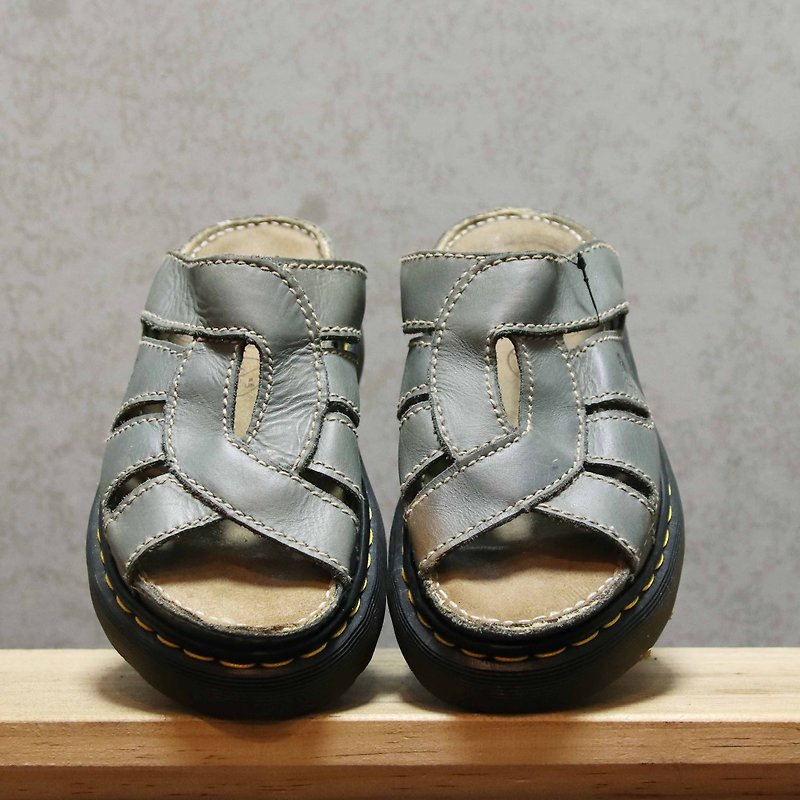 Tsubasa.Y Ancient House Grey 001 Martin Slippers, Dr.Martens England - รองเท้าแตะ - หนังแท้ 