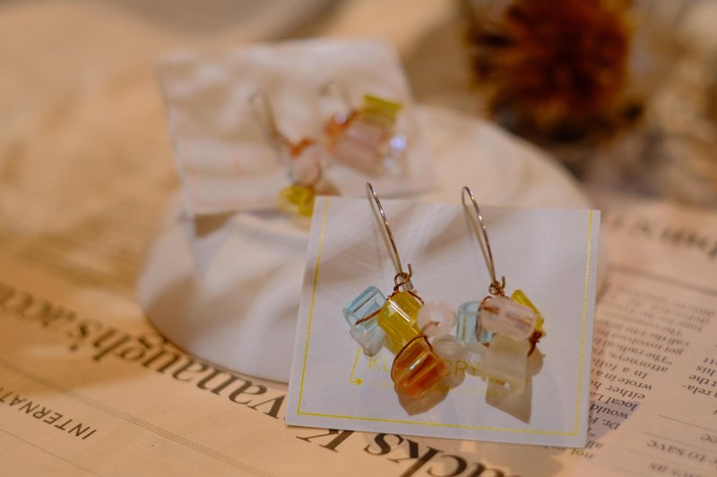 String earrings (ear pins, Clip-On, pendants) | Handcrafted by the glass blazing workshop - ต่างหู - แก้ว หลากหลายสี