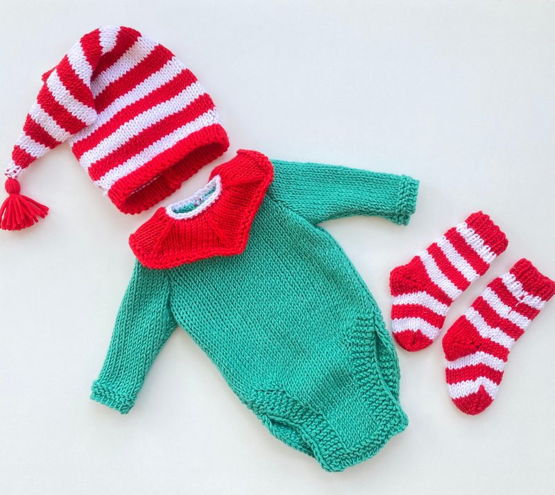 Hand knit elf clothing set for baby girl, or boy: romper, hat, socks. Photo prop - ชุดทั้งตัว - วัสดุอื่นๆ 