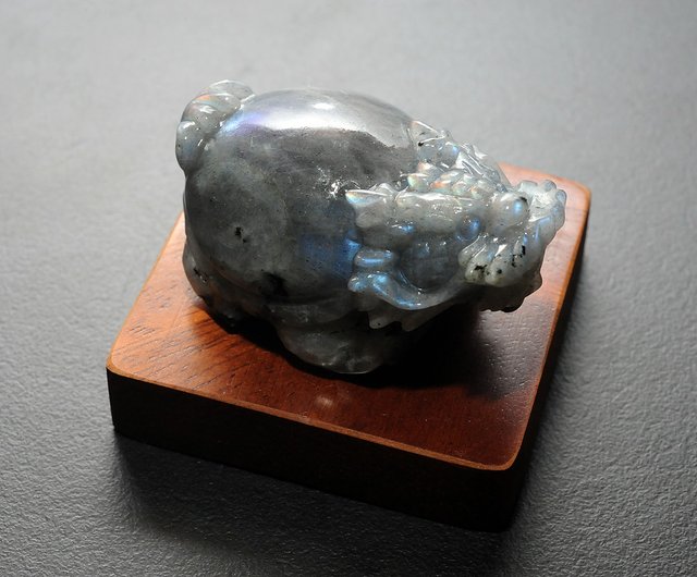 ラブラドライト ドラゴン