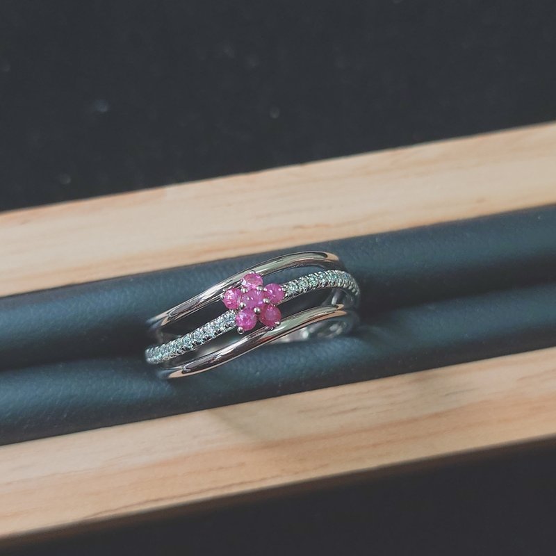 Ruby ring (flower style) - แหวนทั่วไป - เงิน สีแดง