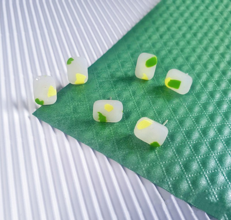 Lime is not sour | Small square | Earrings/earrings - ต่างหู - ดินเผา 