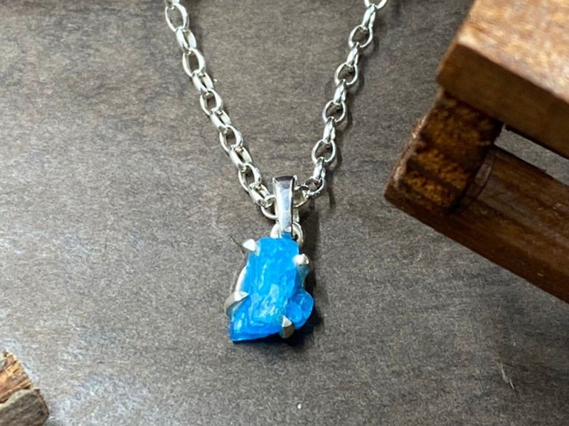 [Half-mu light] Stone ore necklace - Necklaces - Silver Blue