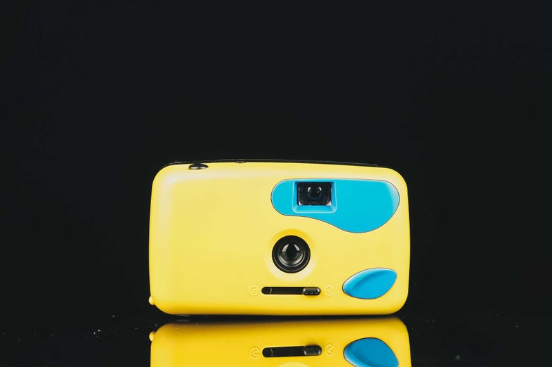 YELLOW 35mm FILM CAMERA #9077 #135底片相機 - 相機/拍立得/底片相機 - 其他金屬 黑色