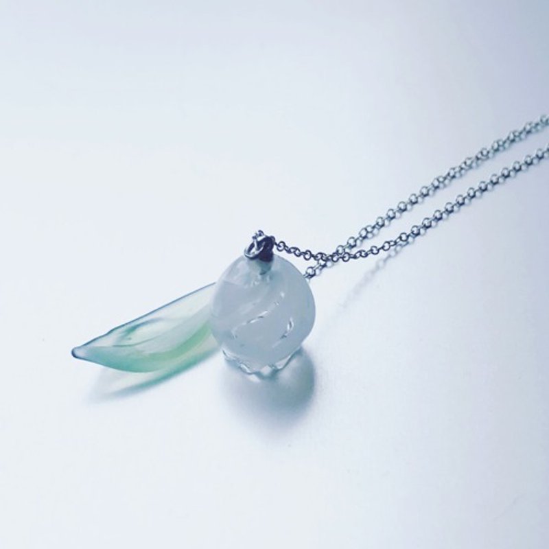 Suzuran Necklace white /SV - Necklaces - Glass White