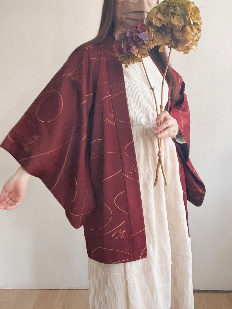 春夏日本製和風印花咖啡酒紅薄款古著羽織和服外套 - 女大衣/外套 - 聚酯纖維 紅色