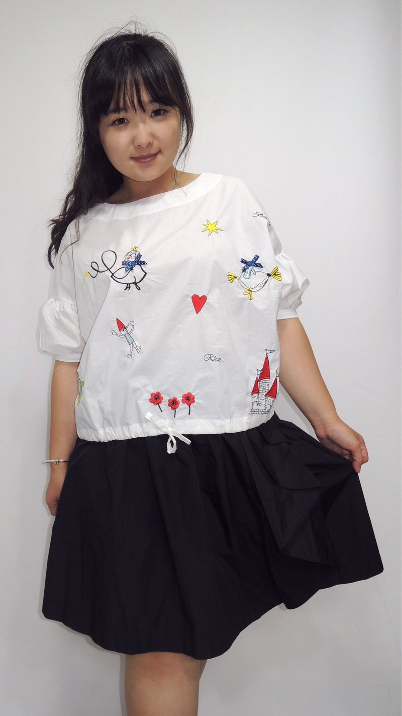-雞母塢棉花糖女孩-童話故事風格刺繡上衣(下訂前請先詢問是否還有貨) - 女裝短褲 - 棉．麻 白色
