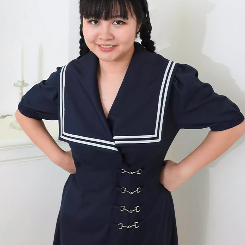 Half-moon angel fat girl's original design new large-turn navy collar slim metallic skirt - กระโปรง - วัสดุอื่นๆ 