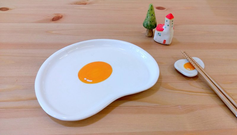 Yuan Qi poached a set of two different shapes poached egg tray - จานเล็ก - เครื่องลายคราม หลากหลายสี