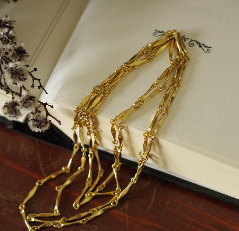 Old Good Antique Jewelry Golden Long Chain N198 - สร้อยคอ - โลหะ สีทอง