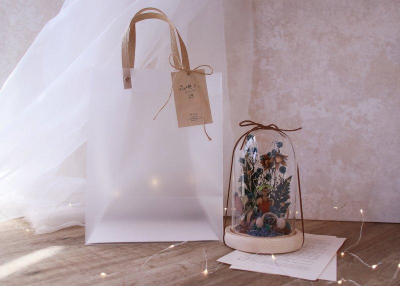 客製化設計 永生花乾燥花玻璃罩/夜燈/生日禮物/情人節禮物 - 擺飾/家飾品 - 植物．花 金色