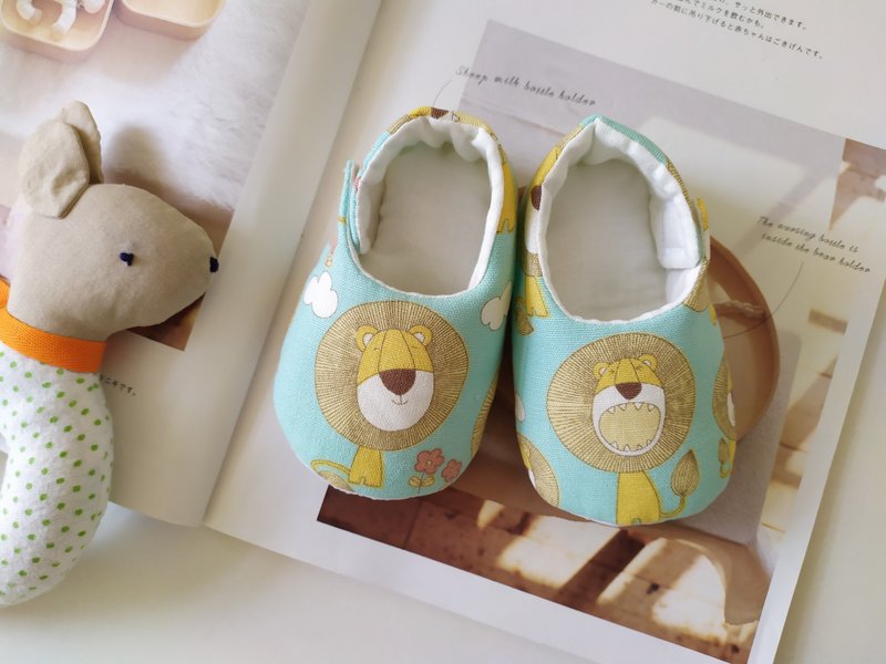 [Shipping within 5 days] Lion King Lion Moon Gift Baby Shoes Baby Shoes Kung Fu Shoes - Baby Gift Sets - Cotton & Hemp Multicolor