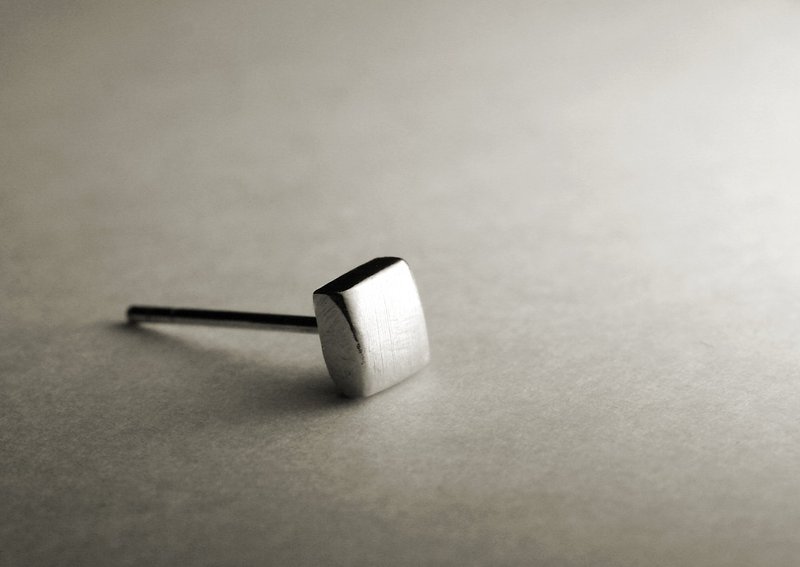 小方塊造型純銀耳環(單支/一對) - 耳環/耳夾 - 其他金屬 銀色