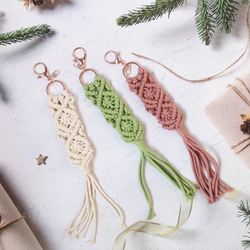 手工編織鑰匙圈掛飾【Macrame keychain】 - 鑰匙圈/鑰匙包 - 棉．麻 