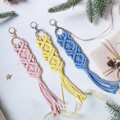 Hand-woven key ring ornaments [Macrame keychain]