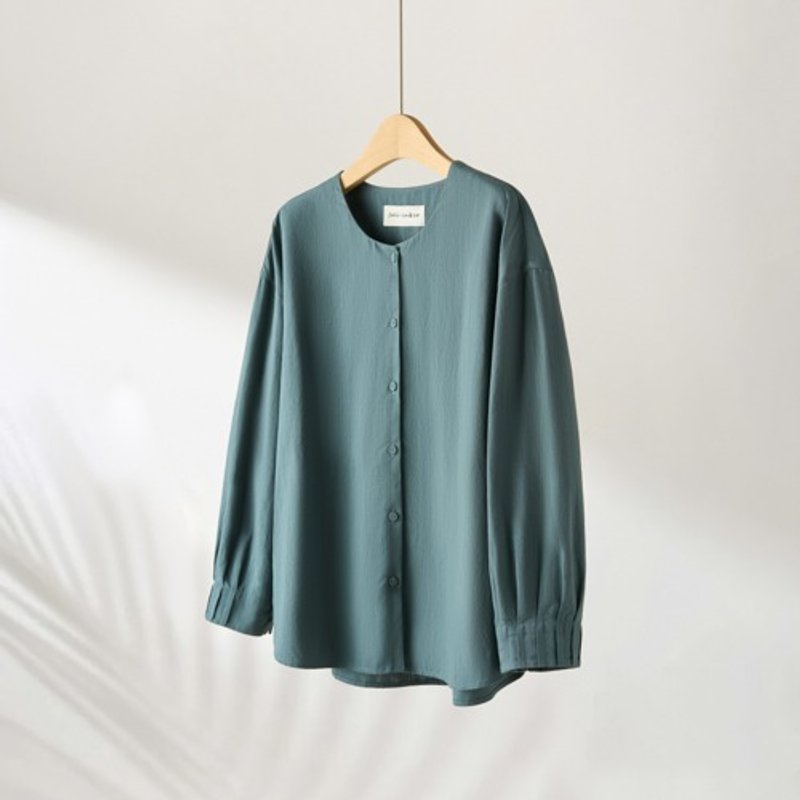 A reliable piece Long sleeve blouse Top Linen blend Blue gray 240923-3 - เสื้อผู้หญิง - ผ้าฝ้าย/ผ้าลินิน 