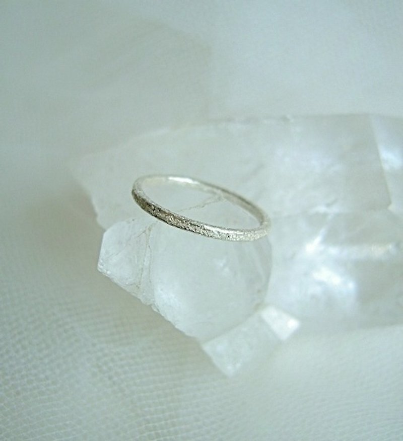 銀のシンプル・リング  1.5mm - 戒指 - 銀 銀色