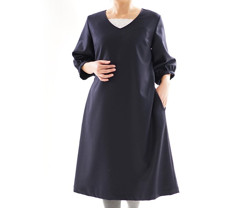 Flannel wool V-neck dress with fluffy sleeve · cupra lined / navy blue /a77-3 - ワンピース - その他の素材 ブルー