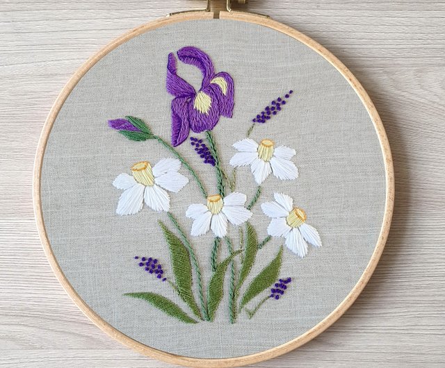 デジタル】刺繡 蝴蝶 アイリスと水仙の手刺繍 DIY、花柄 pdf