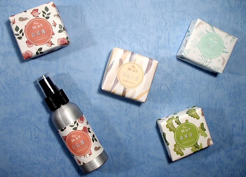 (Free shipping from Hong Kong, Macau and Taiwan) Fragrance washing fragrance~Four pieces of fragrance plant extract beauty hand soap and 100ml organic pure lotion with water spray - ครีมอาบน้ำ - น้ำมันหอม หลากหลายสี