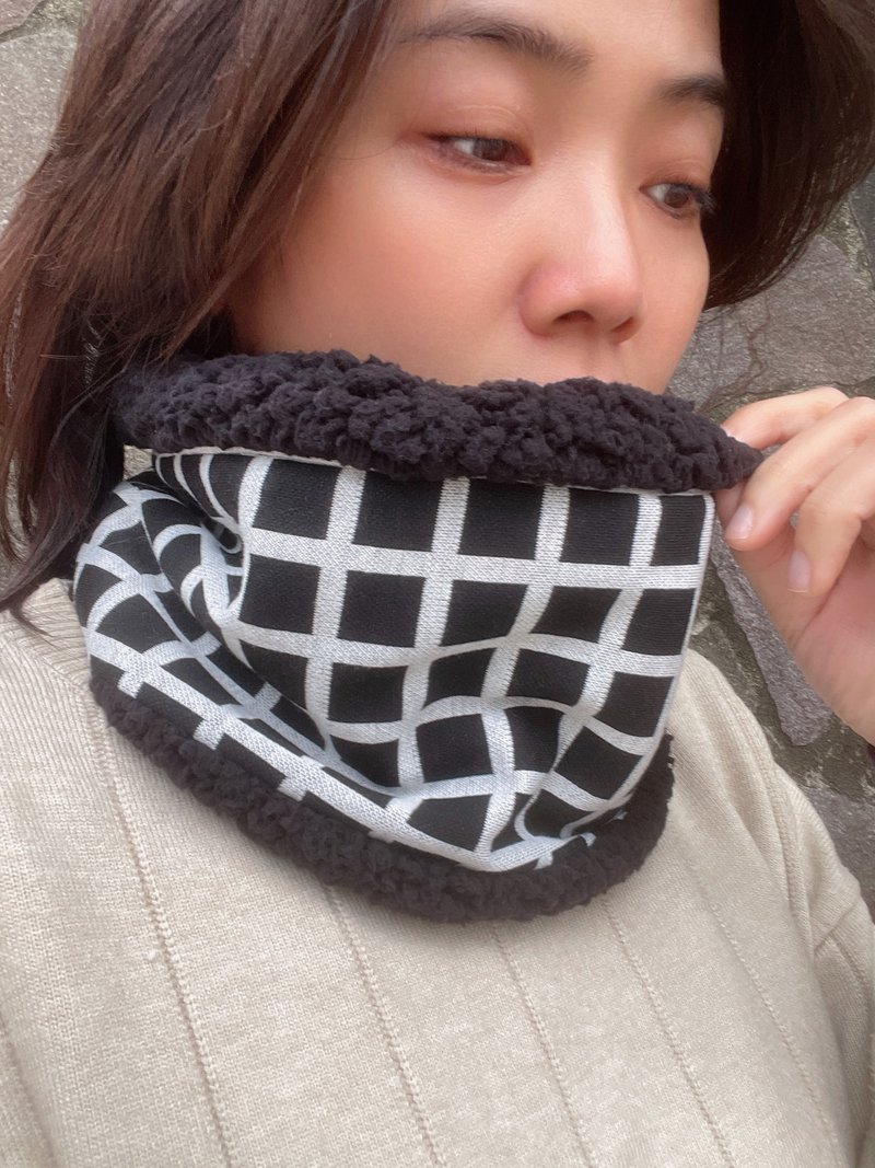 Black checked drawstring scarf - ผ้าพันคอถัก - ผ้าฝ้าย/ผ้าลินิน สีดำ