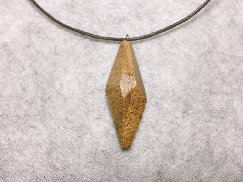 Wood and stone - irregular Ling crystal - Necklaces - Wood Brown