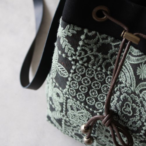 再販ナシ】ミナペルホネン ドローストリングバッグ foresttile