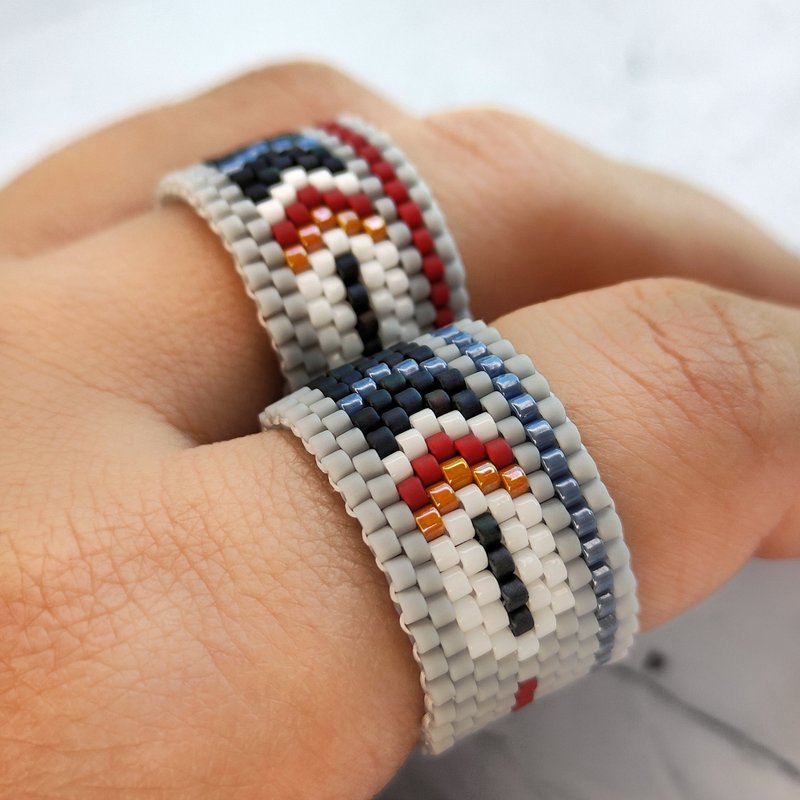 Geometric design beaded ring Multicolor handmade bead ring Elastic ring - 戒指 - 玻璃 多色