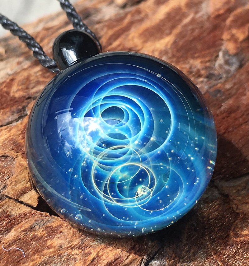 boroccus  Mystery  A galaxy  A nebula  The solid design  Thermal glass pendant. - Necklaces - Glass Blue