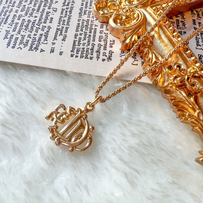 【Japanese Vintage】Authentic Vintage Dior 18KGP CD Pumpkin Car Necklace - สร้อยคอ - โลหะ สีทอง