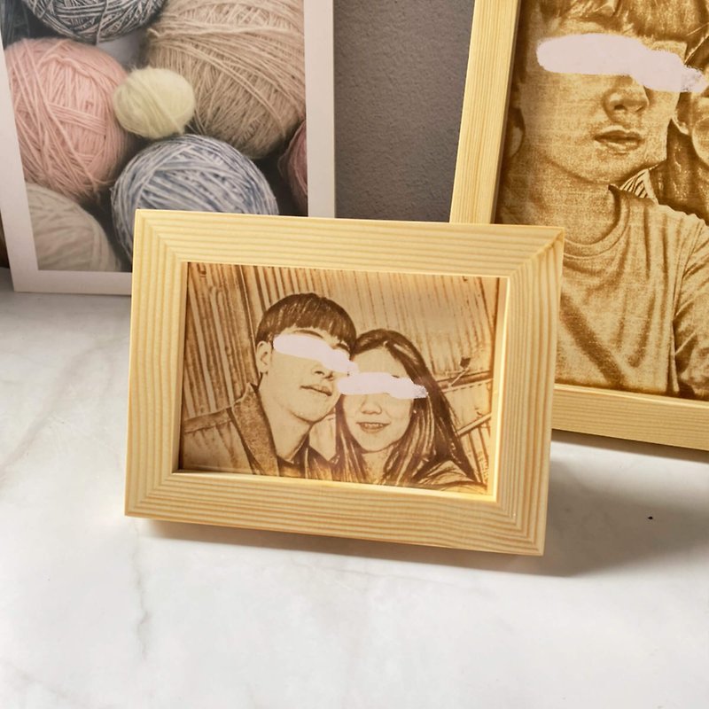 Handmade custom / customized log frame wood engraving wooden photo frame exchange gift Valentine's Day gift - Picture Frames - Other Materials Gray