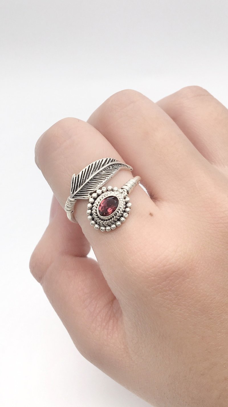 桃紅碧璽925純銀羽毛設計戒指 尼泊爾手工銀飾 - 戒指 - 寶石 銀色