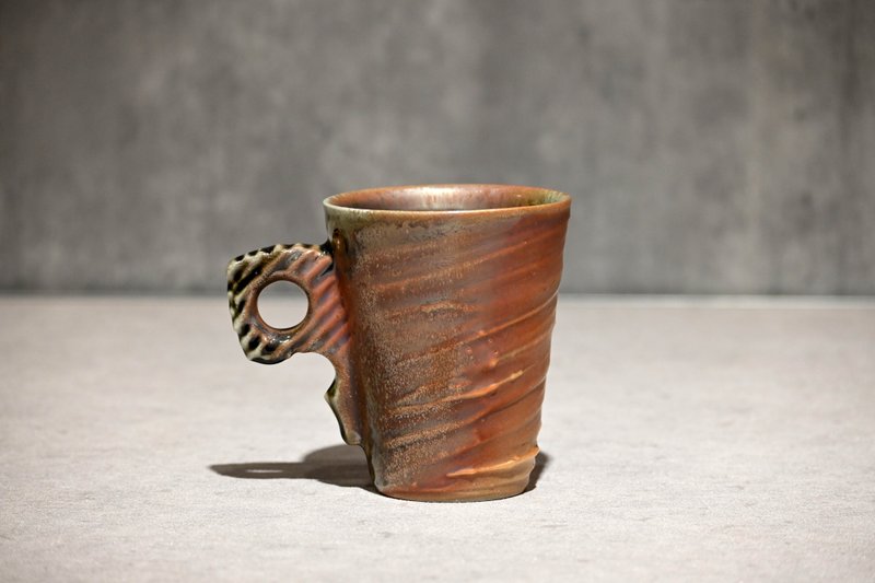 柴燒造型耳杯 馬克杯 柴燒馬克杯 柴燒杯【臻麟陶藝】 - 茶壺/茶杯/茶具 - 陶 