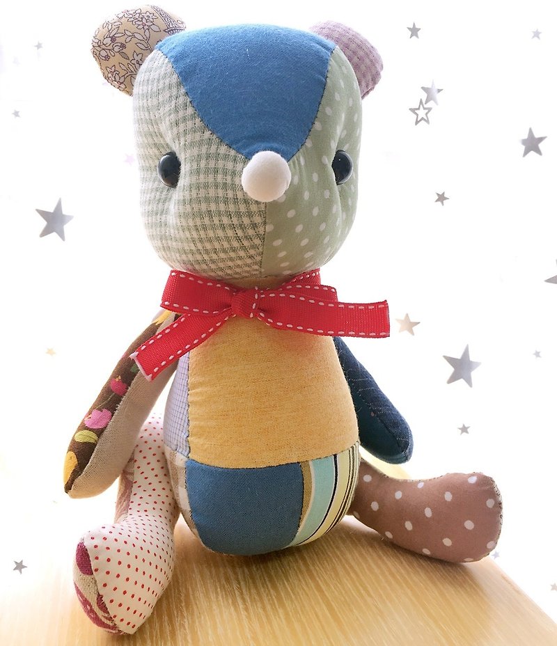 Hand-stitched patchwork bears are the warmest and most textured gift - ของเล่นเด็ก - ผ้าฝ้าย/ผ้าลินิน 