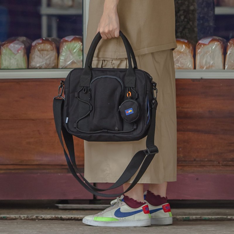 กระเป๋าถือ TOTE BOX SERIES 2/ BLACK - 手提包/手提袋 - 其他材質 黑色